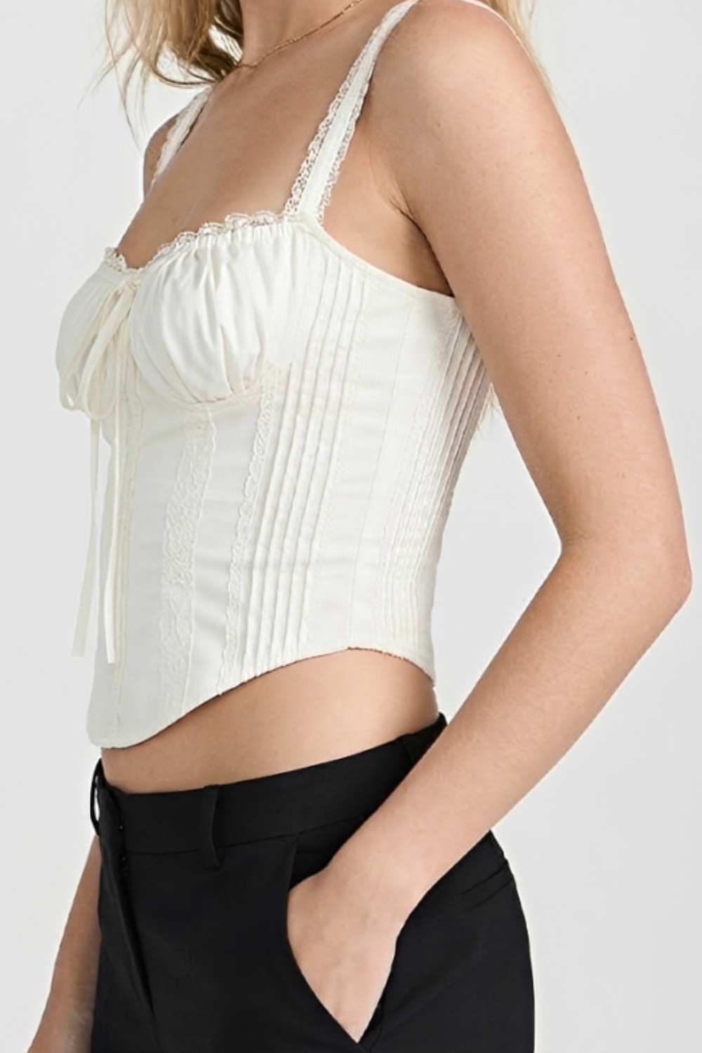 Bela Figure-Shaping Corset in White
