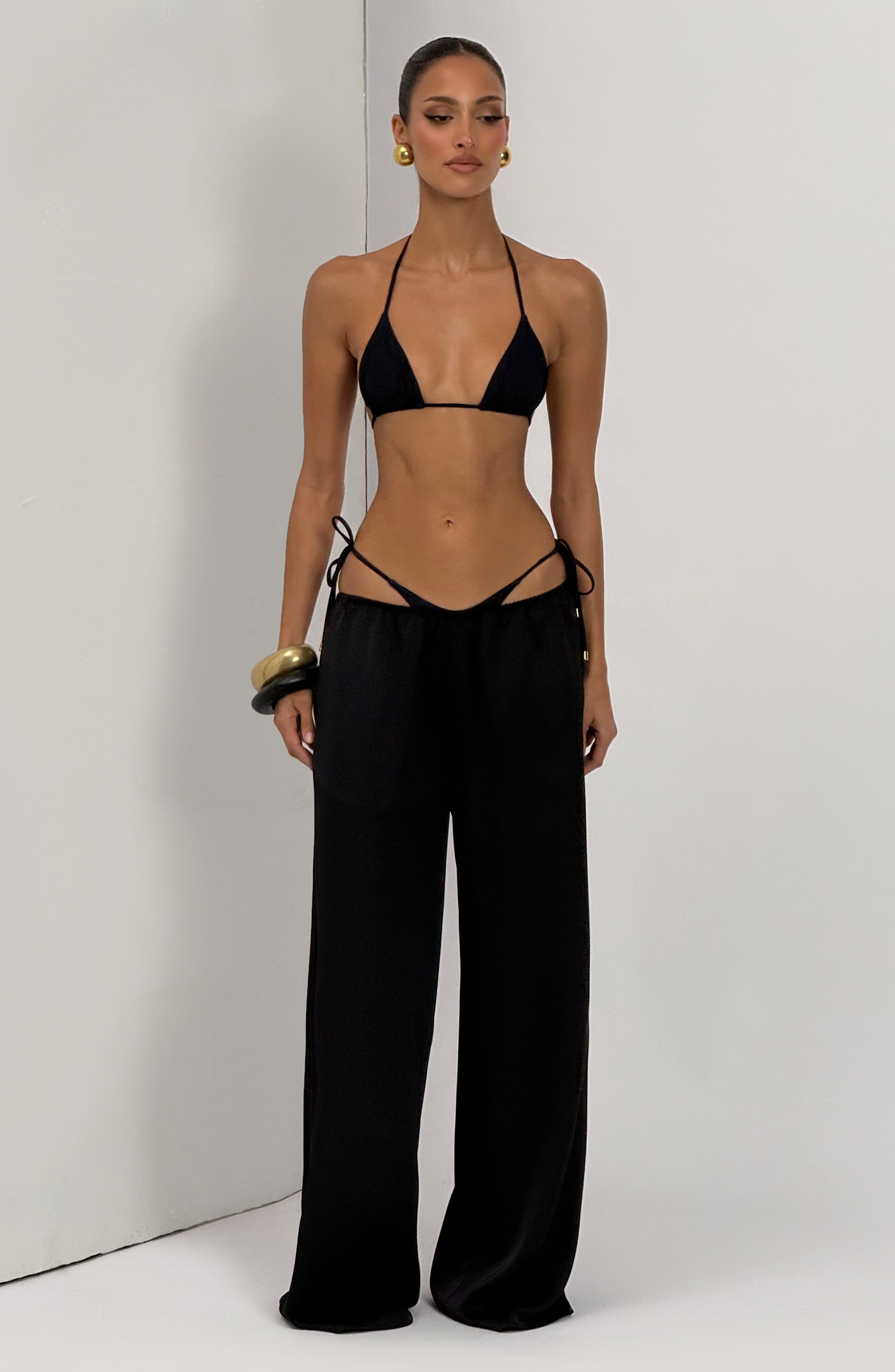 Suki Triangle Bikini Top - Black